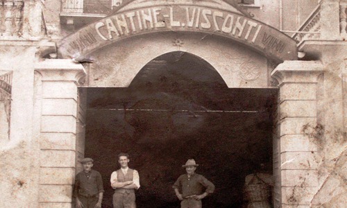 VINOSO.Shop oggi vorrebbe presentarvi i vini della Antica Casa Visconti.